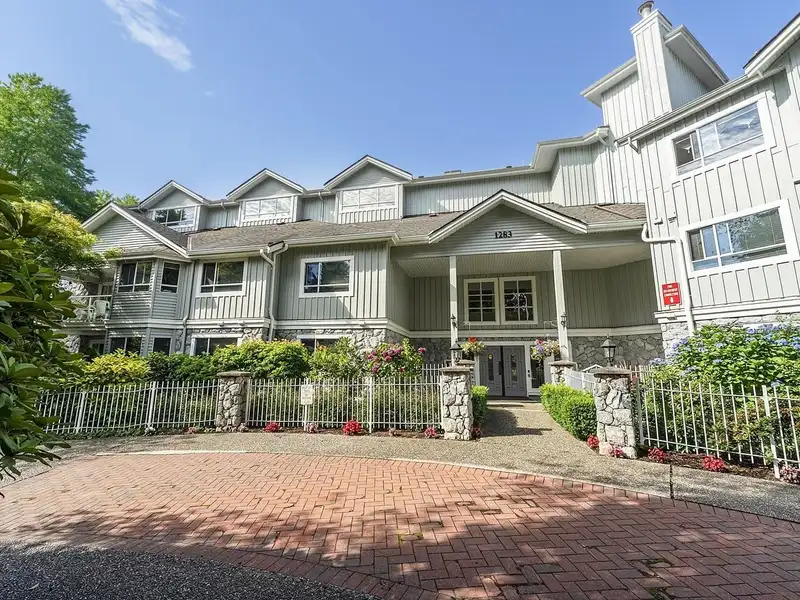 109 1283 PARKGATE AVENUE - photo 1 of 25