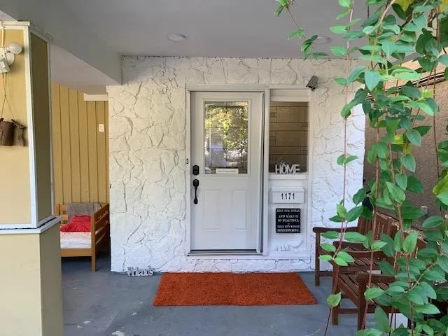 1171 CREEKSIDE DRIVE - photo 2 of 25