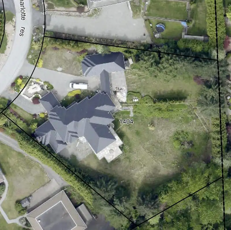 1404 CHARLOTTE CRESCENT - photo 1 of 5