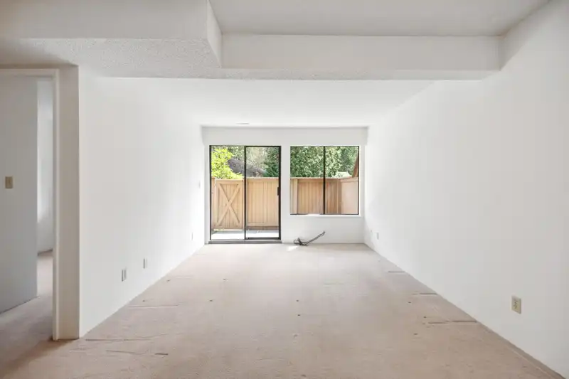 2030 PURCELL WAY - photo 4 of 32