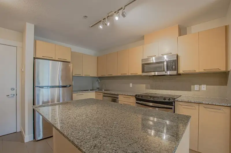 209 10822 CITY PARKWAY - photo 3 of 26