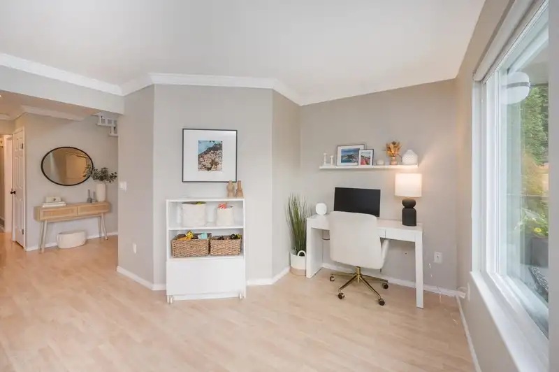 3338 MAHON AVENUE - photo 4 of 26