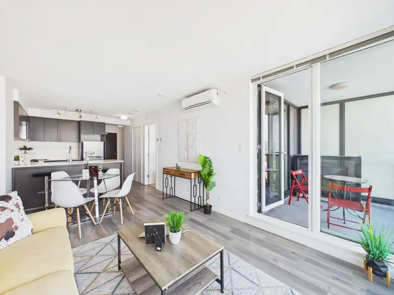 1311 7988 ACKROYD ROAD - photo 4 of 24