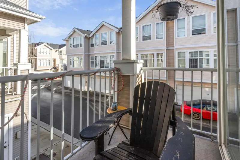 83 22888 WINDSOR COURT - photo 4 of 25