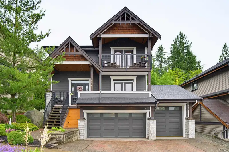 24640 101 AVENUE - photo 1 of 40