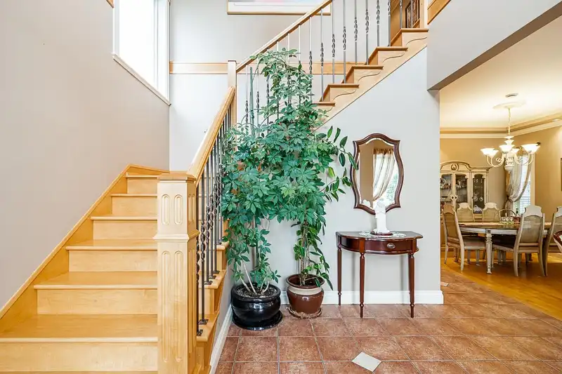 4168 PANDORA STREET - photo 2 of 25