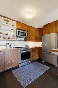 302 391 E 7TH AVENUE - thumbnail 9