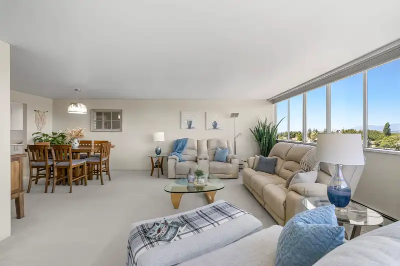 907 11881 88 AVENUE - photo 4 of 28