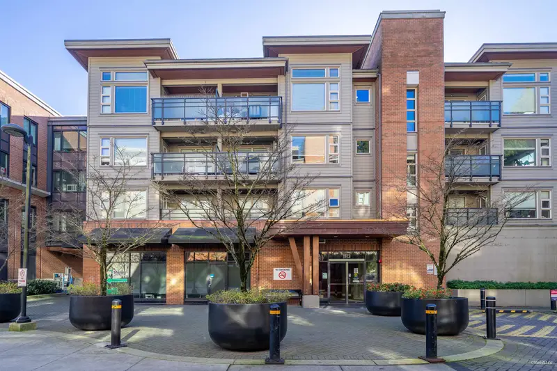 408 1673 LLOYD AVENUE - photo 3 of 25