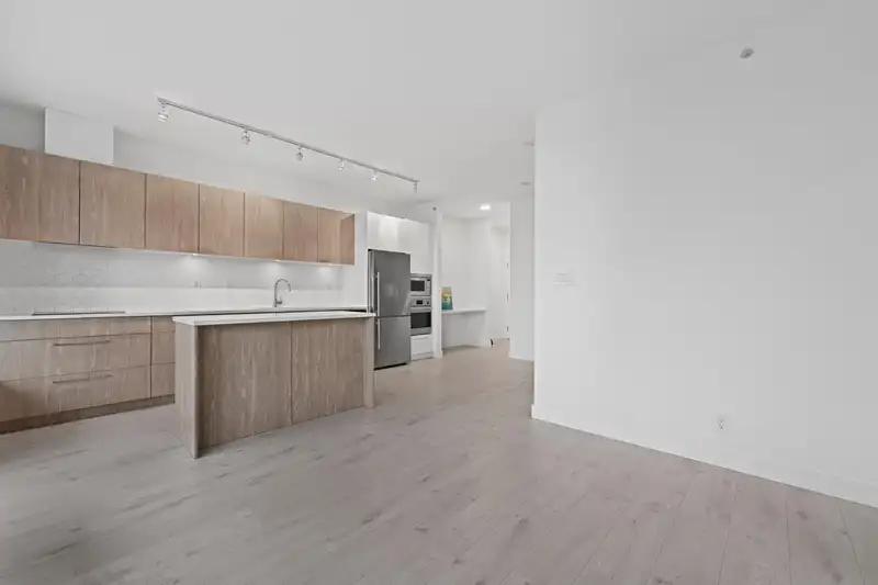 508 691 NORTH ROAD - photo 4 of 18