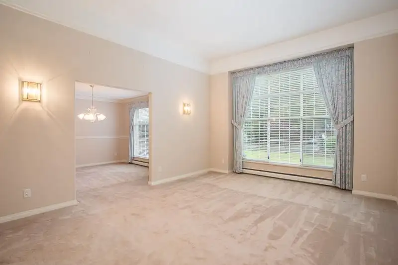 1964 134 STREET - photo 4 of 33