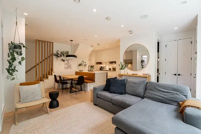 531 E 17TH AVENUE - photo 2 of 31