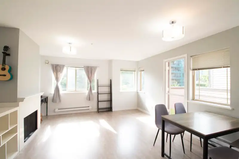 408 1145 HEFFLEY CRESCENT - photo 2 of 11