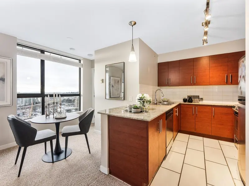 1402 814 ROYAL AVENUE - photo 4 of 20