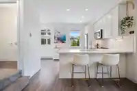 6 1818 HARBOUR STREET - thumbnail 3