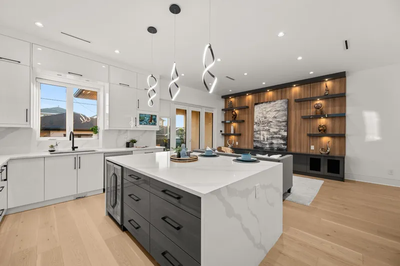 4346 PENDER STREET - photo 1 of 25