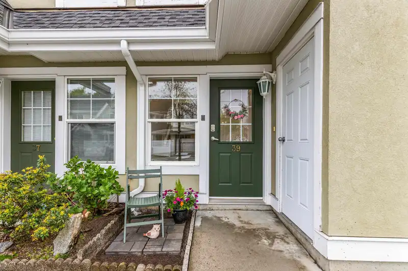 39 23560 119 AVENUE - photo 4 of 35