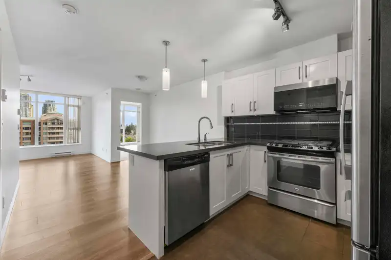 1505 7090 EDMONDS STREET - photo 1 of 30