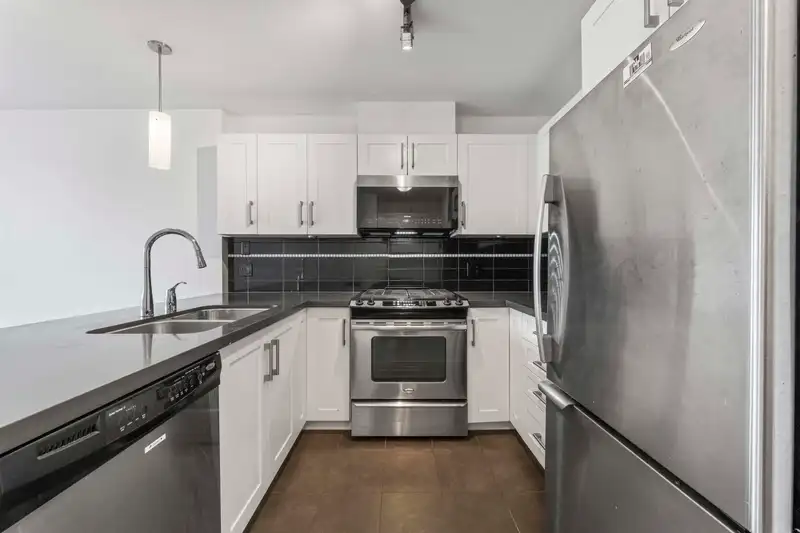 1505 7090 EDMONDS STREET - photo 2 of 30