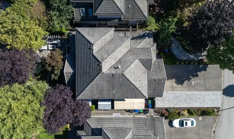 15801 110 AVENUE - photo 3 of 40