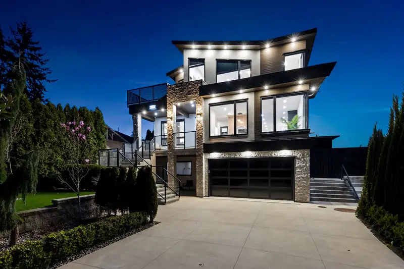19023 61A AVENUE - photo 1 of 40