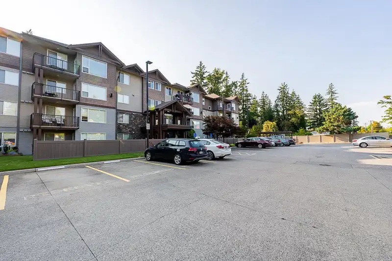 416 2581 LANGDON STREET - photo 4 of 30