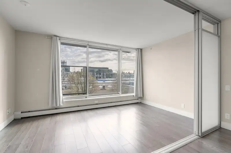 511 1783 MANITOBA STREET - photo 3 of 24