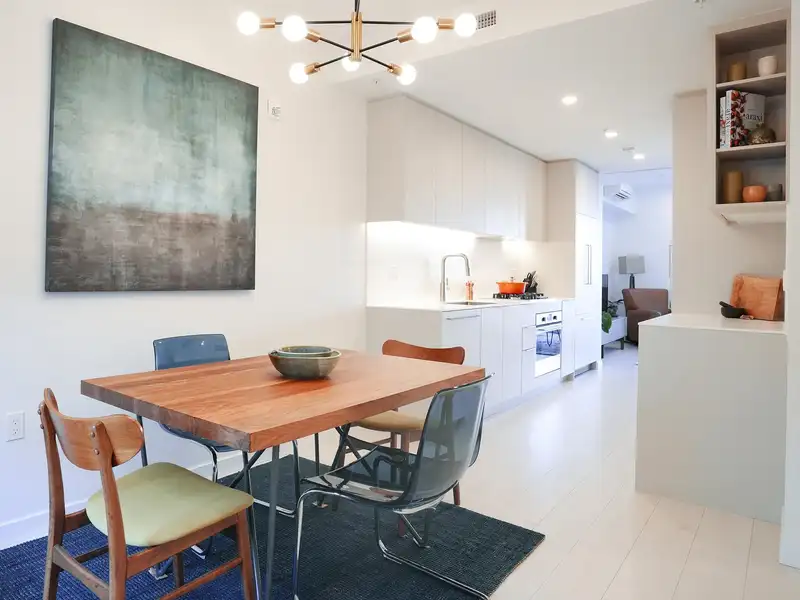 339 1120 E GEORGIA STREET - photo 2 of 38