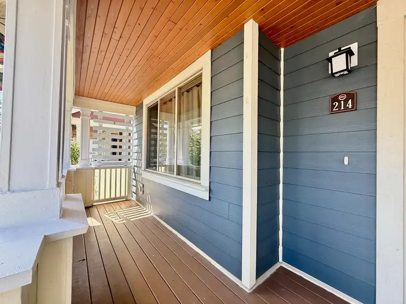 214 JENSEN STREET - photo 2 of 35