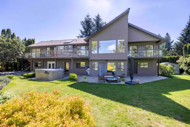 4711 WOODBURN COURT - photo 3 of 40