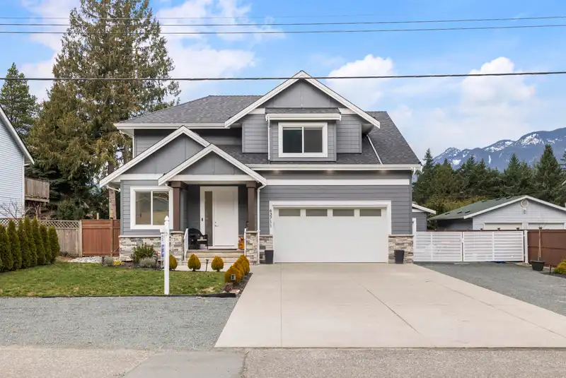 63711 ROSEWOOD AVENUE - photo 1 of 40