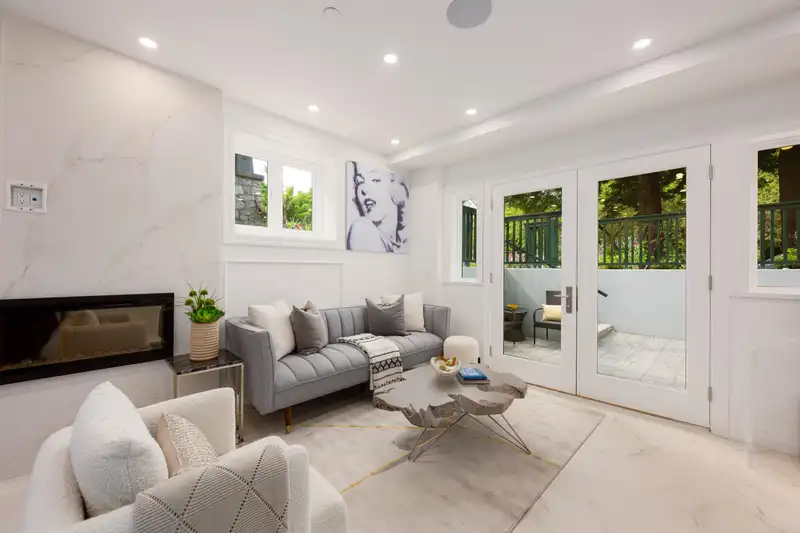 2016 W 15TH AVENUE - photo 4 of 18