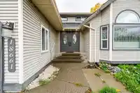 18661 56 AVENUE - thumbnail 2