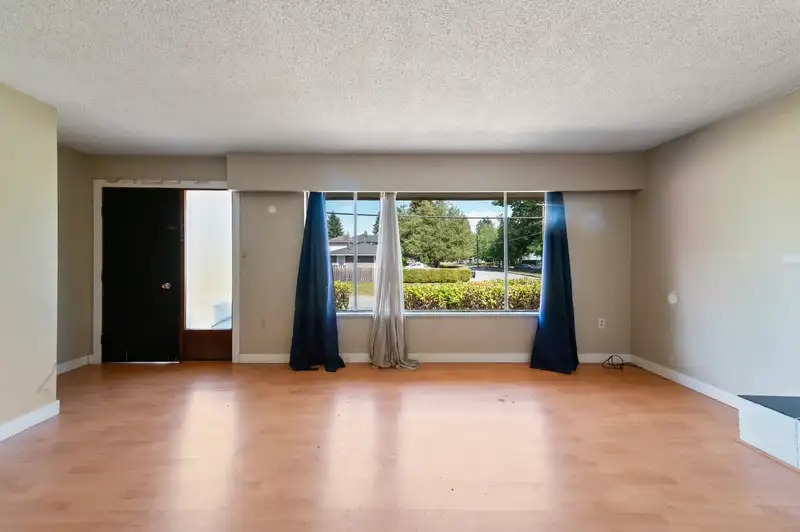 3425 FLINT STREET - photo 2 of 20