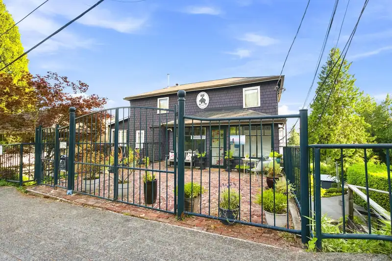 3396 MARINE DRIVE - photo 2 of 9