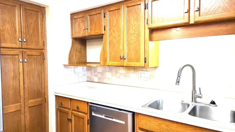 207 32691 GARIBALDI DRIVE - photo 3 of 22