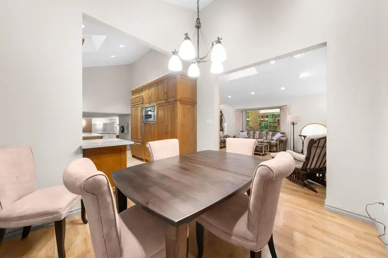 1200 HILARY PLACE - photo 4 of 27