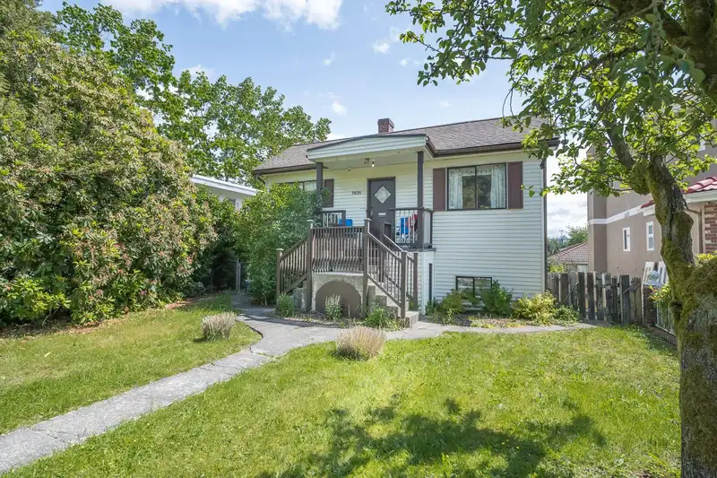 3826 GLENDALE STREET - photo 1 of 16