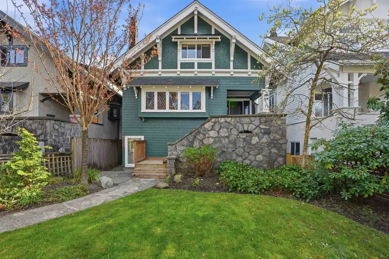 3348-3350 W 3RD AVENUE - photo 1 of 26