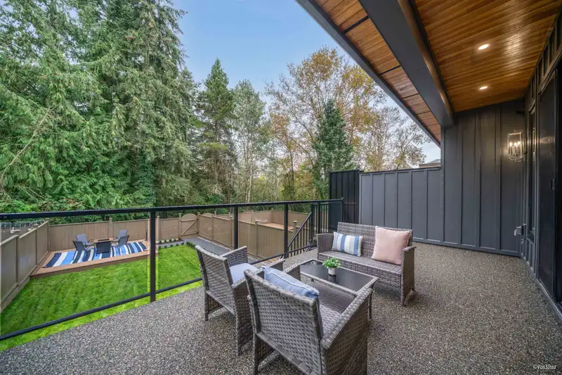 3134 E 63RD AVENUE - photo 3 of 15