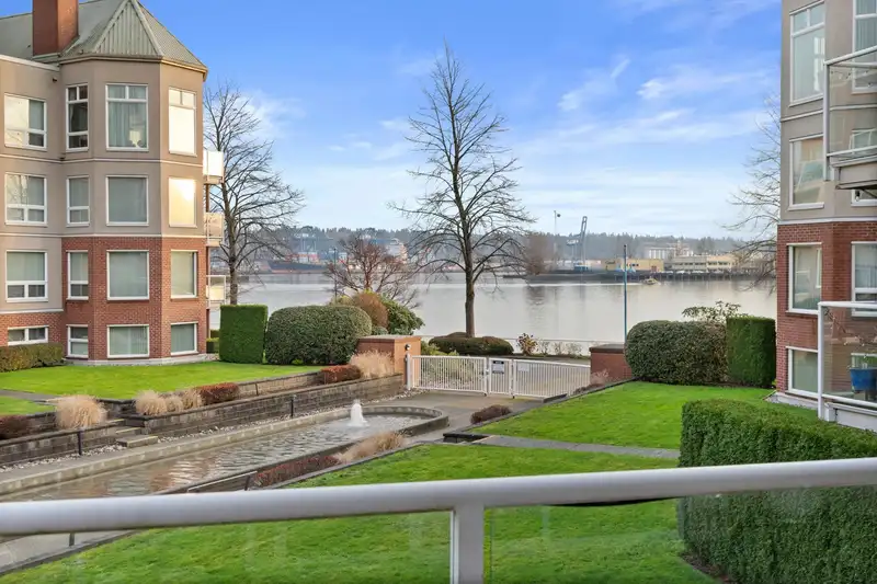 209 1230 QUAYSIDE DRIVE - photo 4 of 31