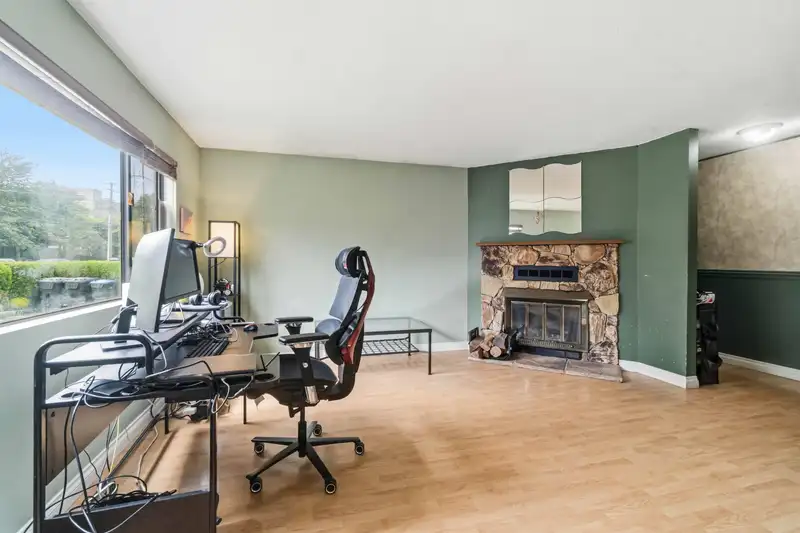 1955 COQUITLAM AVENUE - photo 3 of 28