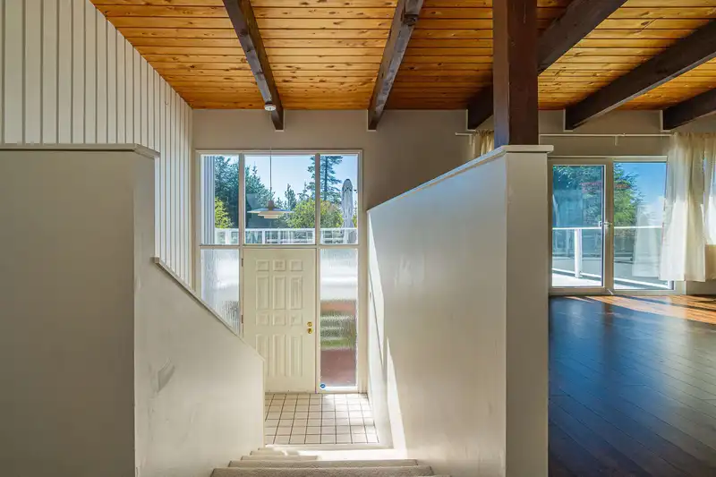 4554 WOODGREEN DRIVE - photo 2 of 19