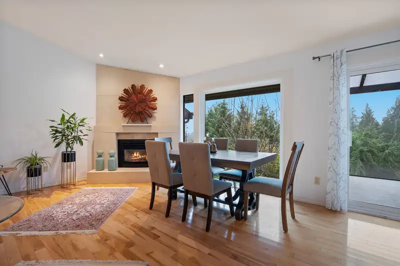 5625 EAGLE COURT - photo 4 of 40