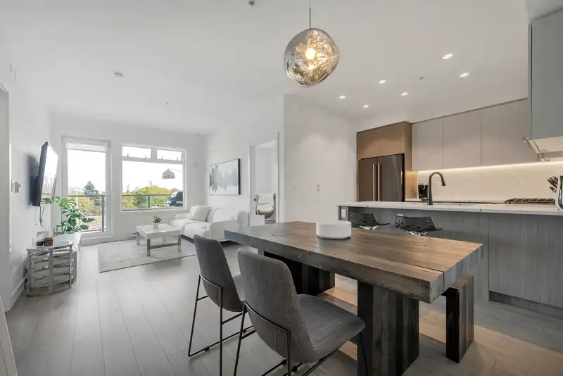 404 2408 GRANT STREET - photo 1 of 34