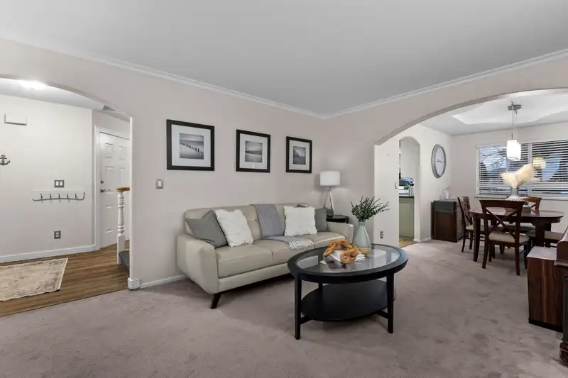8484 215B STREET - photo 4 of 40