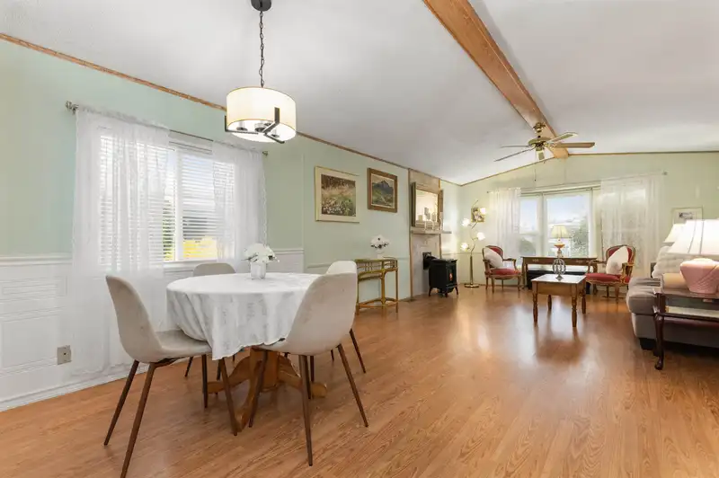 81 6035 VEDDER ROAD - photo 4 of 17