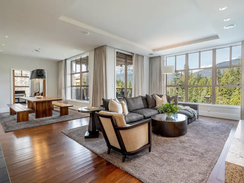 33 4617 BLACKCOMB WAY - photo 2 of 23