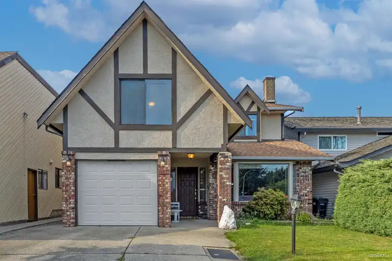 3431 BAMFIELD DRIVE - photo 1 of 22