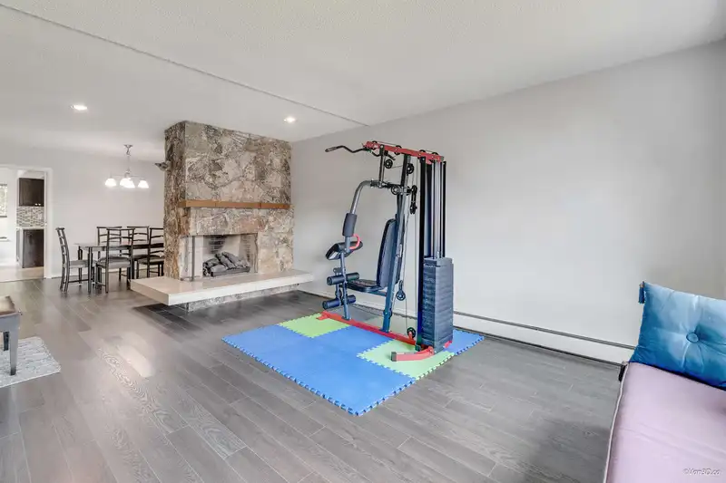 3431 BAMFIELD DRIVE - photo 2 of 22